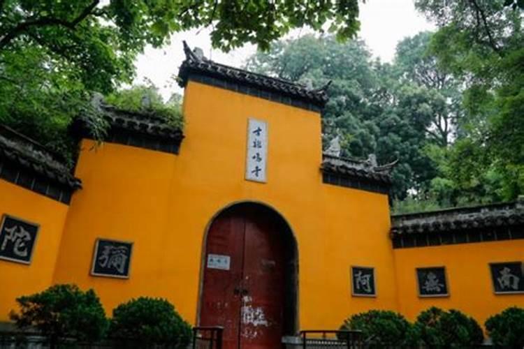鸡鸣寺求姻缘为什么很灵在哪个殿南京鸡鸣寺可以求签吗