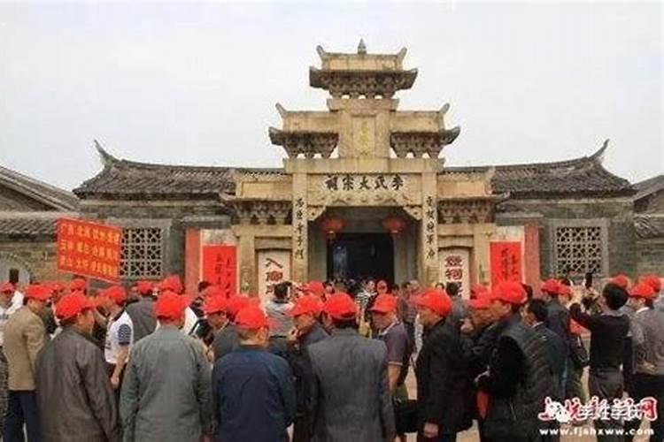 中元节上坟念什么咒语 中元节上坟念什么咒语合适