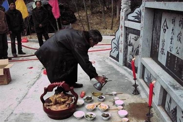 七月十五不上坟的原因