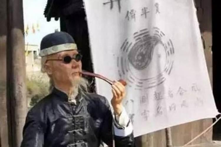 正月15挂灯笼的寓意