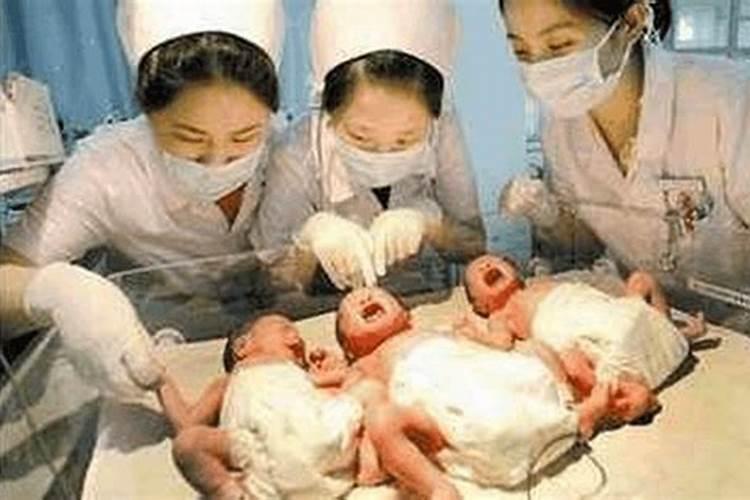 梦见怀了前男友的孩子和前男友在争吵中间发生了意外流产了怎么回事