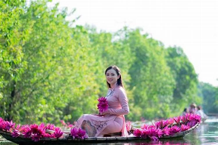 梦见很多女同事的预兆