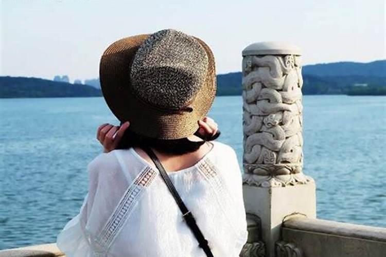 梦见前妻出轨