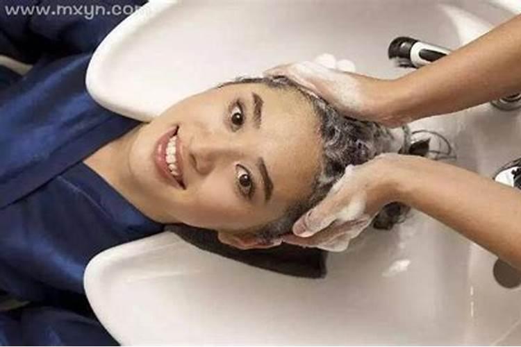 八一年正月十五未时出生女性如何