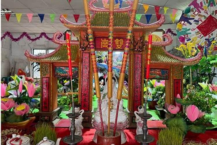 中元节祭祀摆什么贡品中元节祭拜贡品有什么
