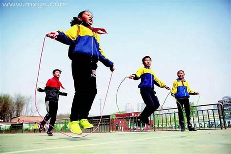 梦见五个人跳大神的预兆