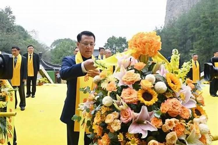 2015年,八字先生算一个人的生辰八字,要多少钱？