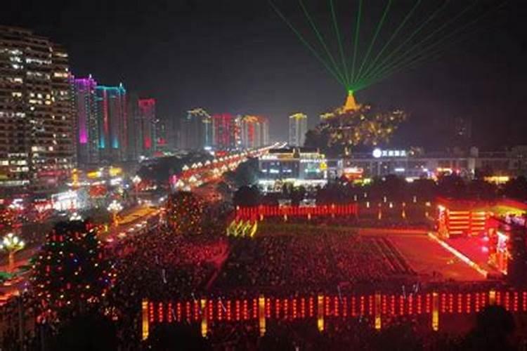 2025元宵节晚会几点结束