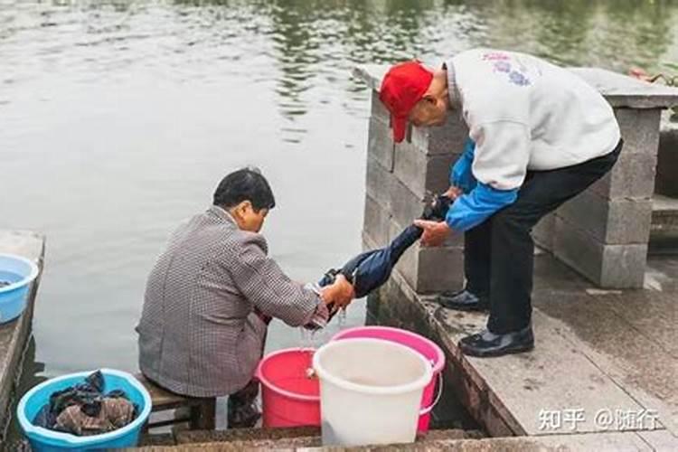 梦见自己生病只有前女友看病