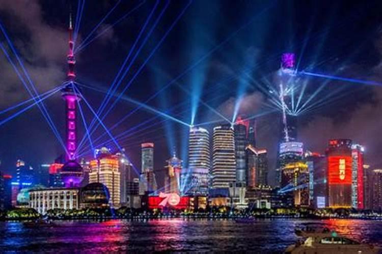 上海外滩正月十五有灯光秀吗