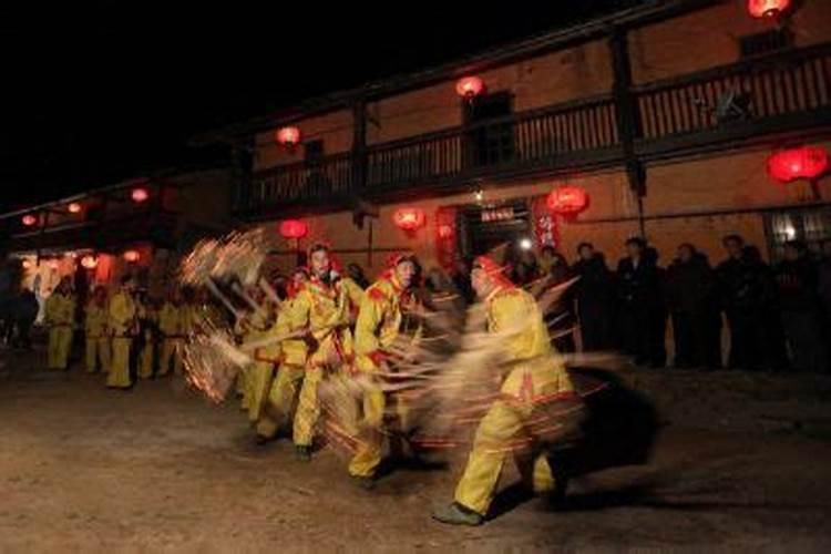 小年小年爆米糖甜指的是哪里