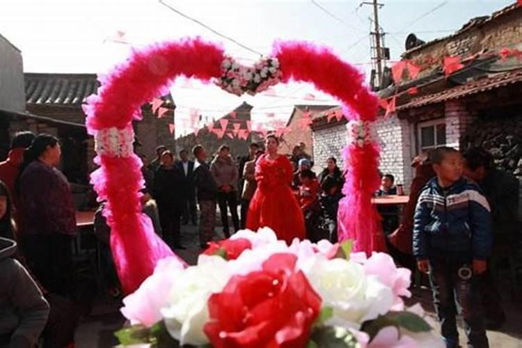 梦见自己参加婚礼是什么征兆