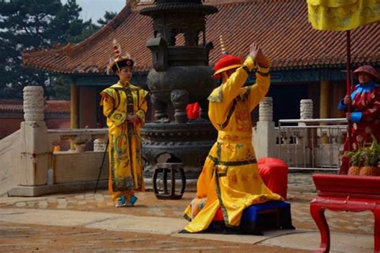 七月十五怎么过。我的父母已经去了天道。请问佛弟子怎么祭拜父母。