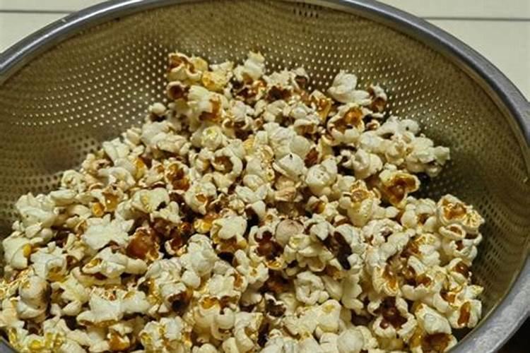 小年小年爆米糖甜 指的是