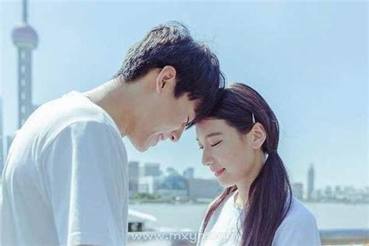 女人梦见离婚的前夫什么征兆