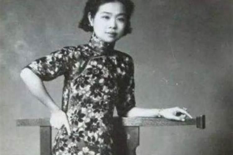 阴历1990年3月25日早上7点15分出生的人,生辰八字和五行是什么 ？