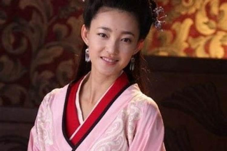 梦见去世的妈妈跟自己拥抱