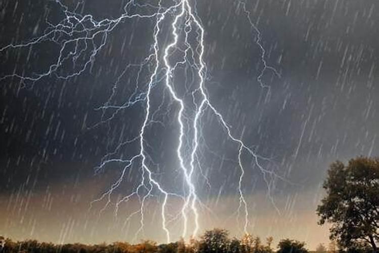 孕妇梦到下雨天打扫卫生是怎么回事？  百度宝宝知道