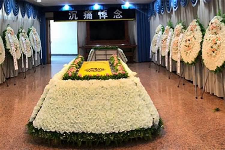 路旁土和大林木做夫妻 八字相冲婚姻不顺