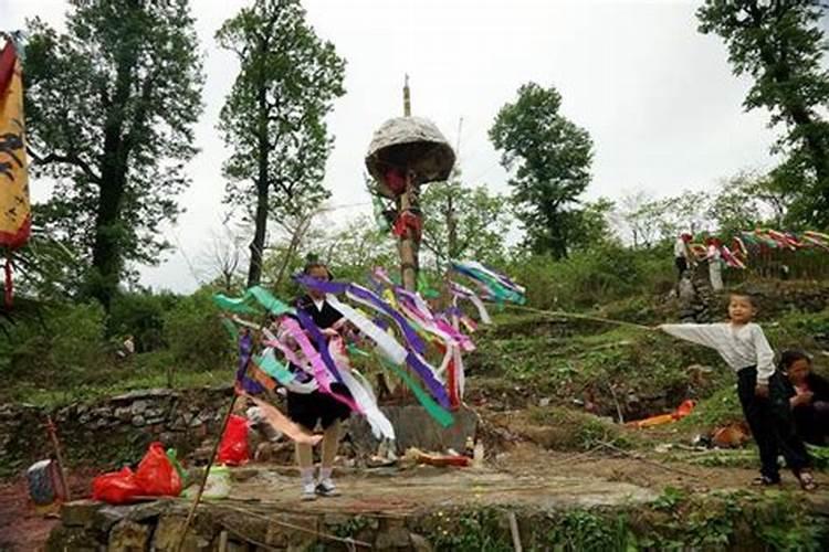 国庆节和中秋节多少年才会遇到同一天？
