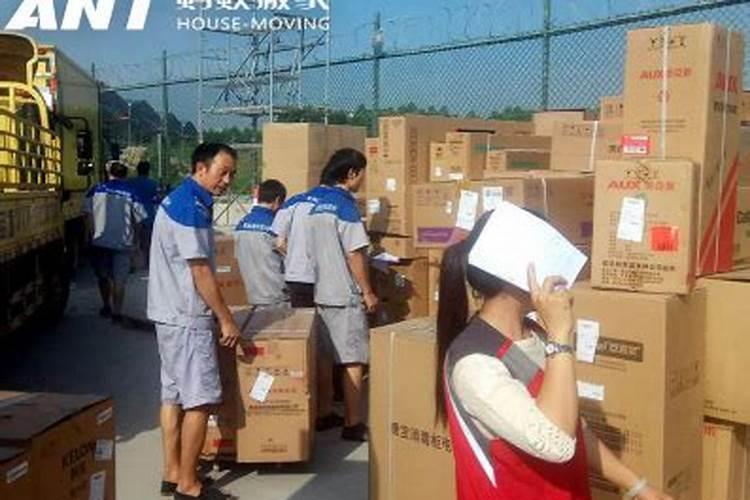 梦见被不认识的异性亲吻脸的预兆