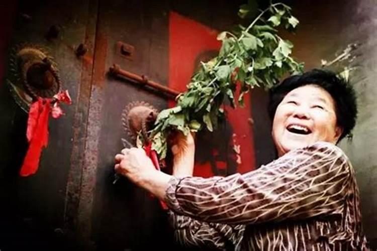 江西沈上饶市万年县的,过年习俗,清明节习俗是什么？