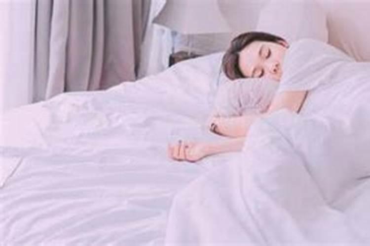 梦见陌生老奶奶什么意思？