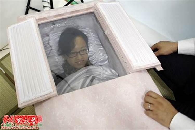梦见伟人盖棺的预兆