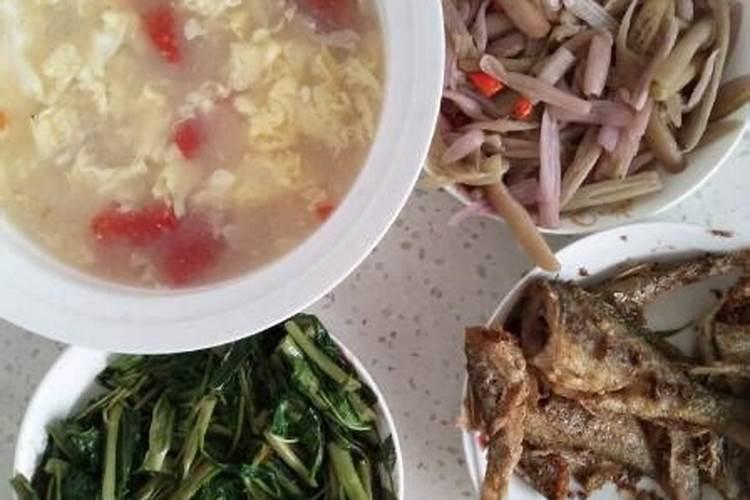 梦见过世的姥姥给我做饭吃