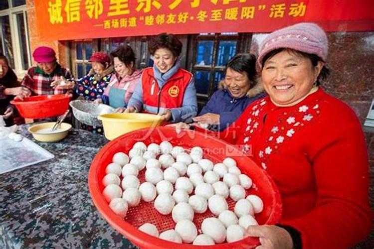 历史上属猪和属兔的模范夫妻 猪和兔谁更爱谁