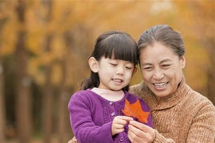 梦见去世的外婆还活着是什么意思