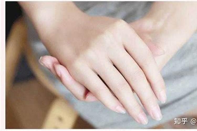 梦见女人手是什么意思？
