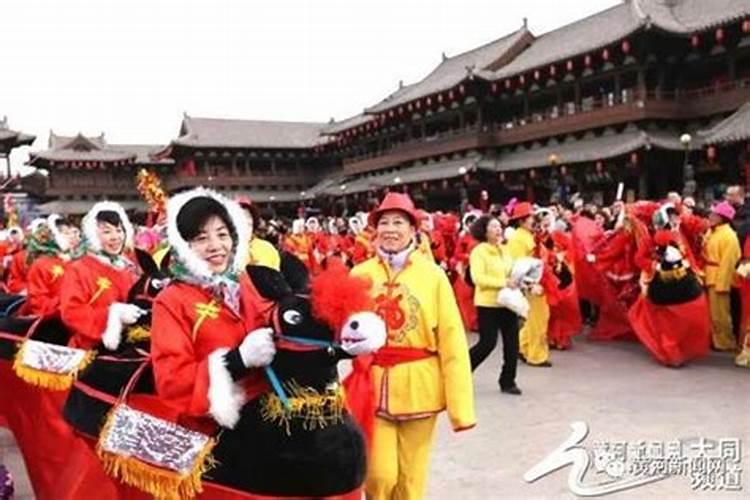 梦见和别人在外裸睡的预兆