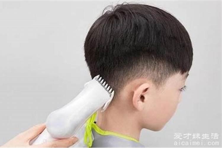 梦见有人在办公室前挖深坑的预兆