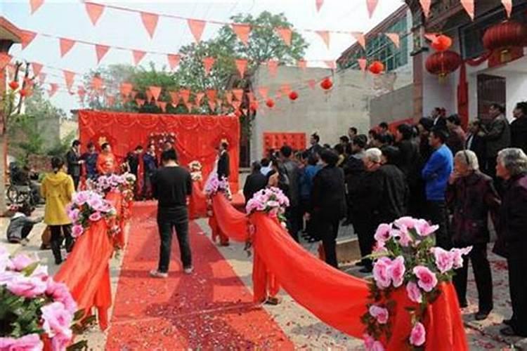 孩子订婚要用男女二人的生辰八字来择日吗,