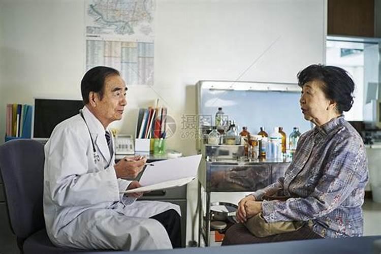 梦到给老人洗澡说明什么