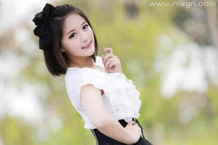 离婚很久梦见前妻是什么意思