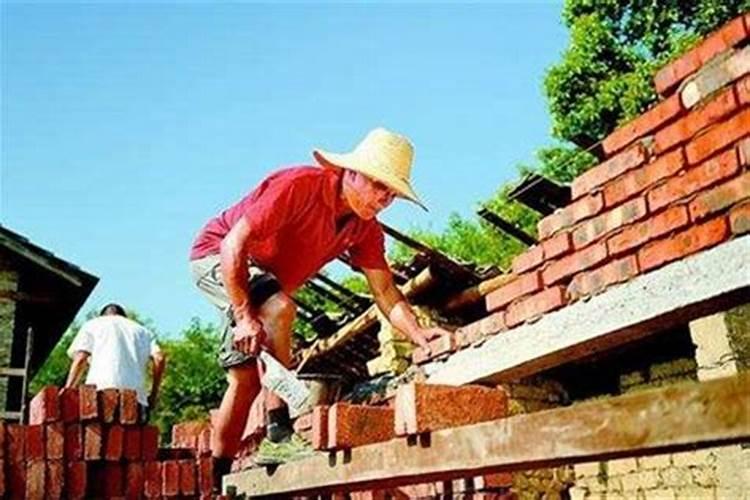 女人梦见自己家建新房好吗