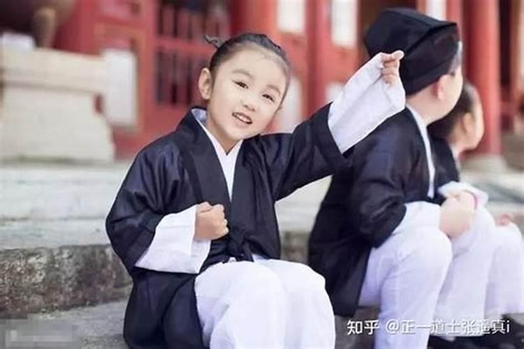 庚午年甲申月甲寅日丙寅时的命运是童子吗