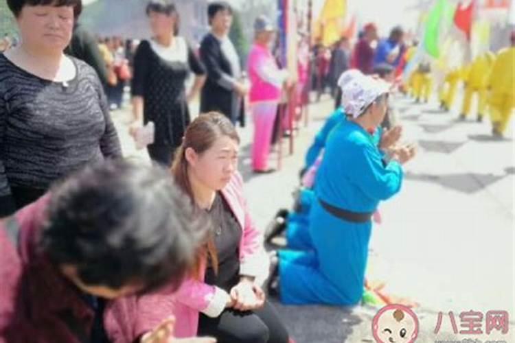 中元节女嫁出去能不能祭拜上坟呢 中元节女嫁出去了能烧纸吗