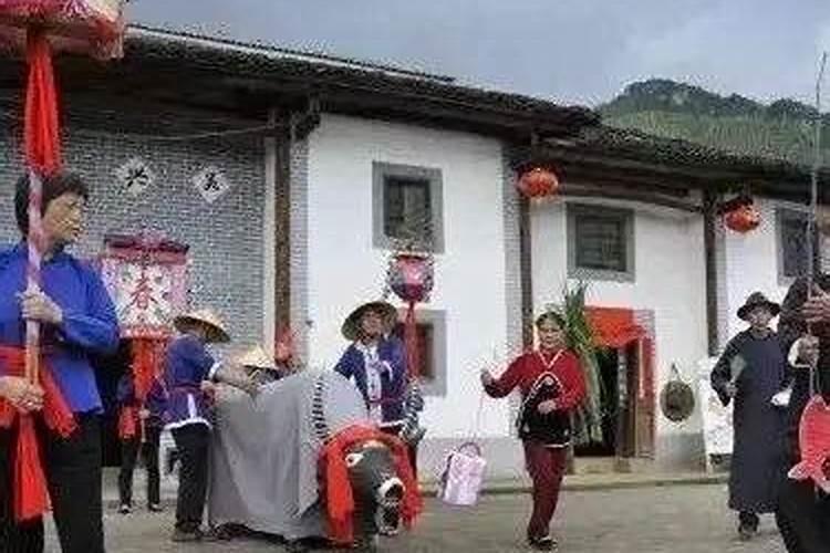立春时有什么风俗