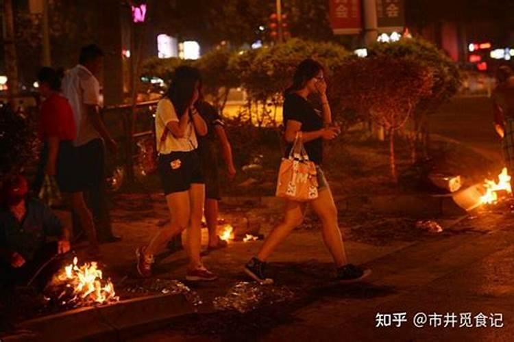 梦见已故的奶奶还活着和自己说话