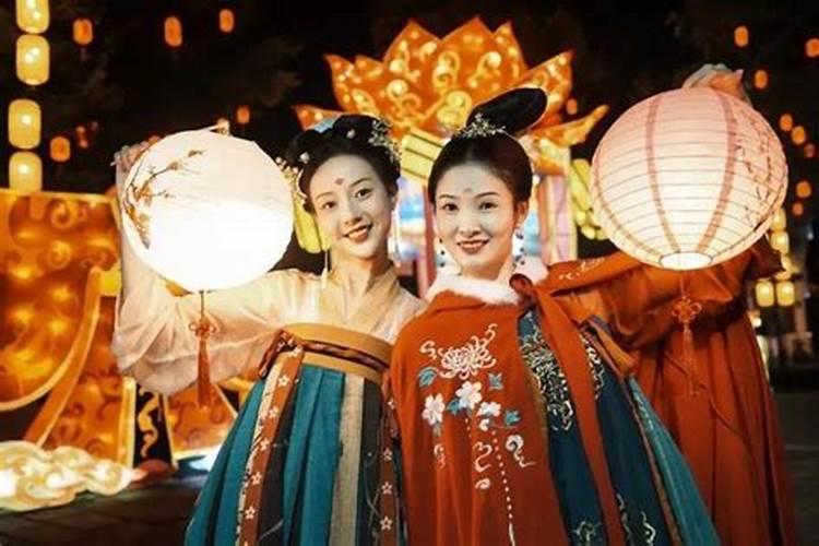 看明代风俗:明代妇女们怎么过元宵节