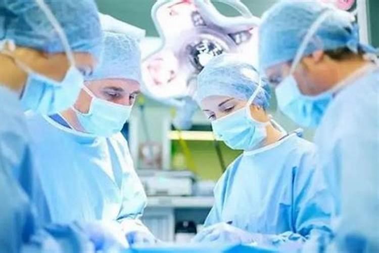 梦见手术后刀口血流不止