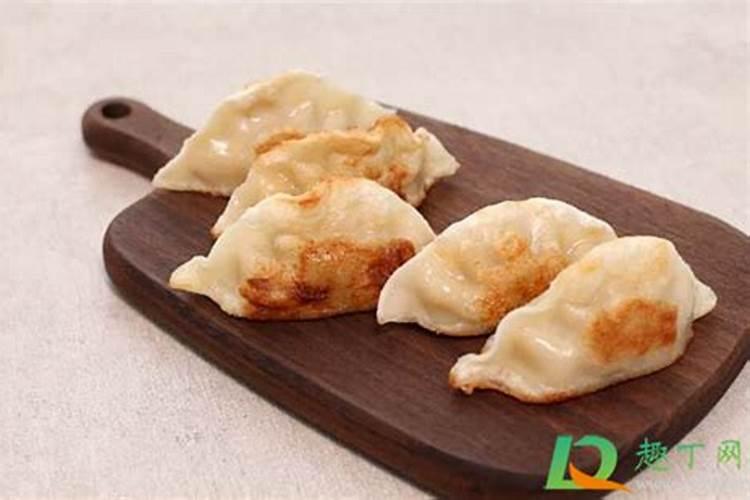 海蛎煎蛋味道鲜美可口,这个菜的正确做法是怎样的？