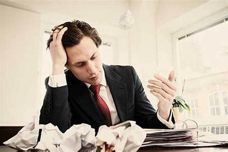 梦见别人呕吐,预示着什么？