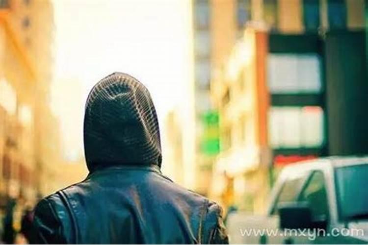 梦见跟陌生人问路被陌生人询问的预兆