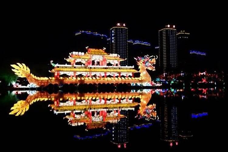 根据中华传统节日的风俗,简要写出习俗的起源于含义。