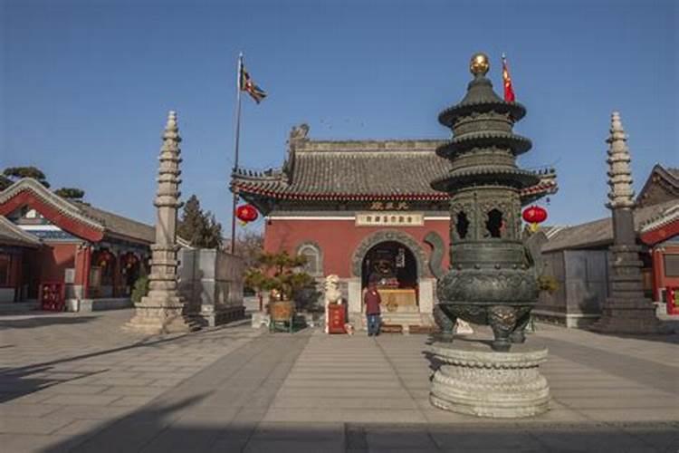 去旅游的话,济南和天津哪个比较好？