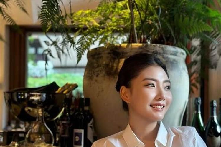 我已离职,怎么会梦见男领导？还跟他打招呼,吓醒了。我可没想他,咋回事...